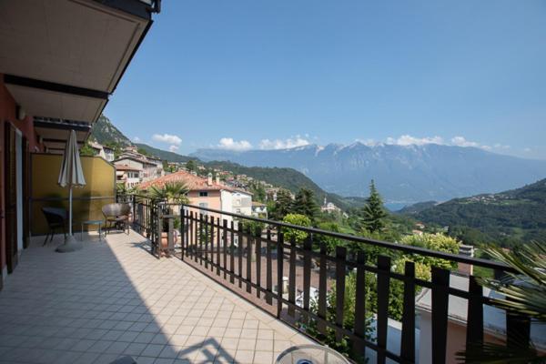 Hotel La Fenice E Sole Tremosine Exterior photo